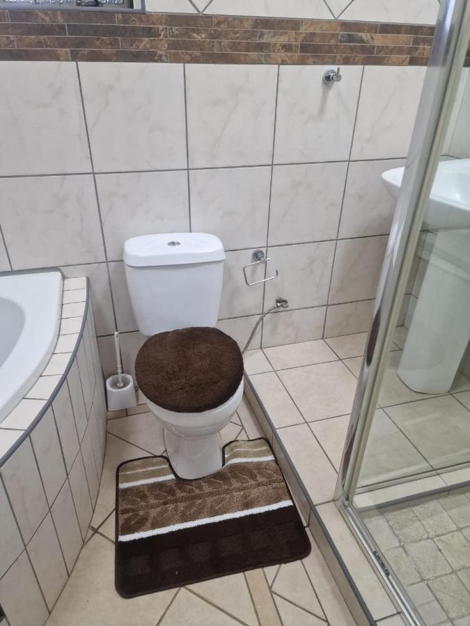 Pinto City Motel Kempton Park Bagian luar foto