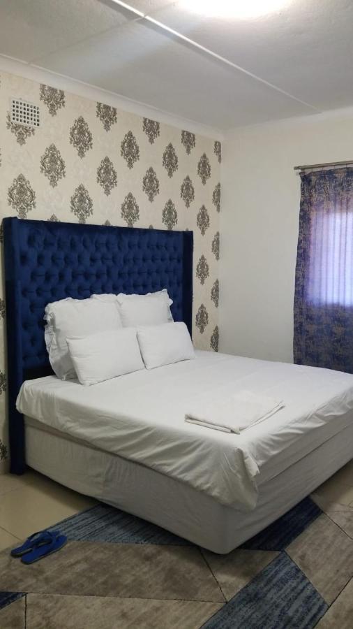 Pinto City Motel Kempton Park Bagian luar foto