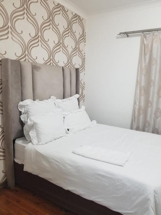 Pinto City Motel Kempton Park Bagian luar foto